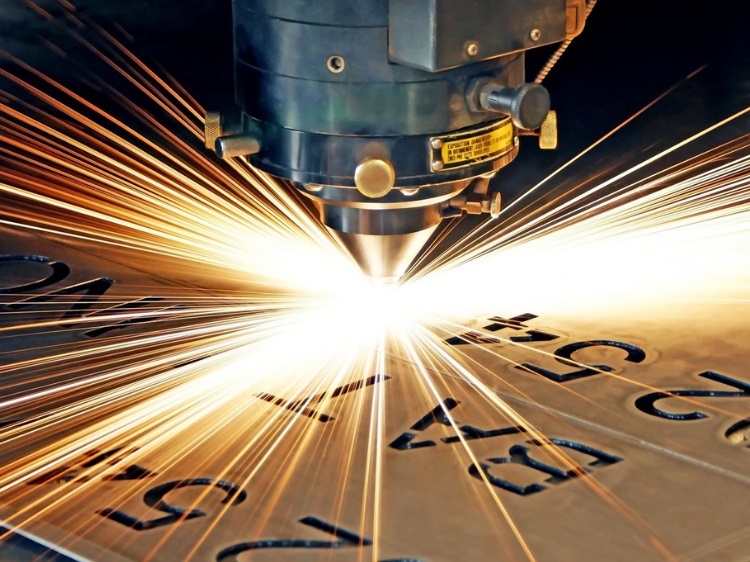 Cắt laser CNC phù hợp để gia công loại kim loại nào nhất?