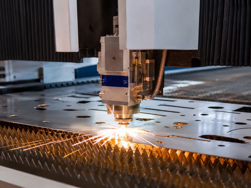 Gia công kim loại tấm bằng Laser CNC chính xác, hiệu quả