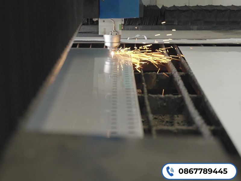 Quy trình gia công kim loại tấm với 8 bước chi tiết, cực chuẩn