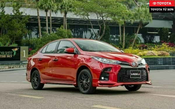 Toyota Vios 2022 màu đỏ 