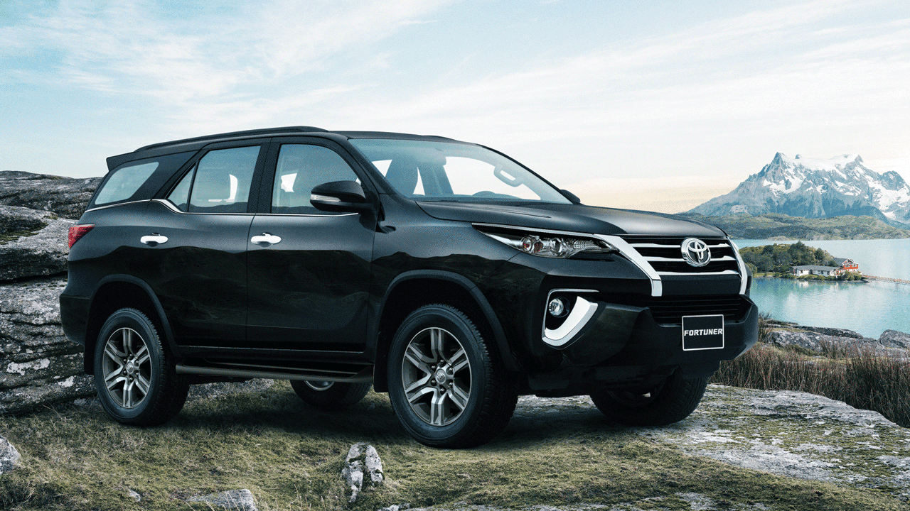 mua xe fortuner tại toyota từ sơn