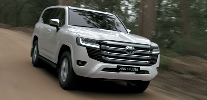 TOYOTA LAND CRUISER 300