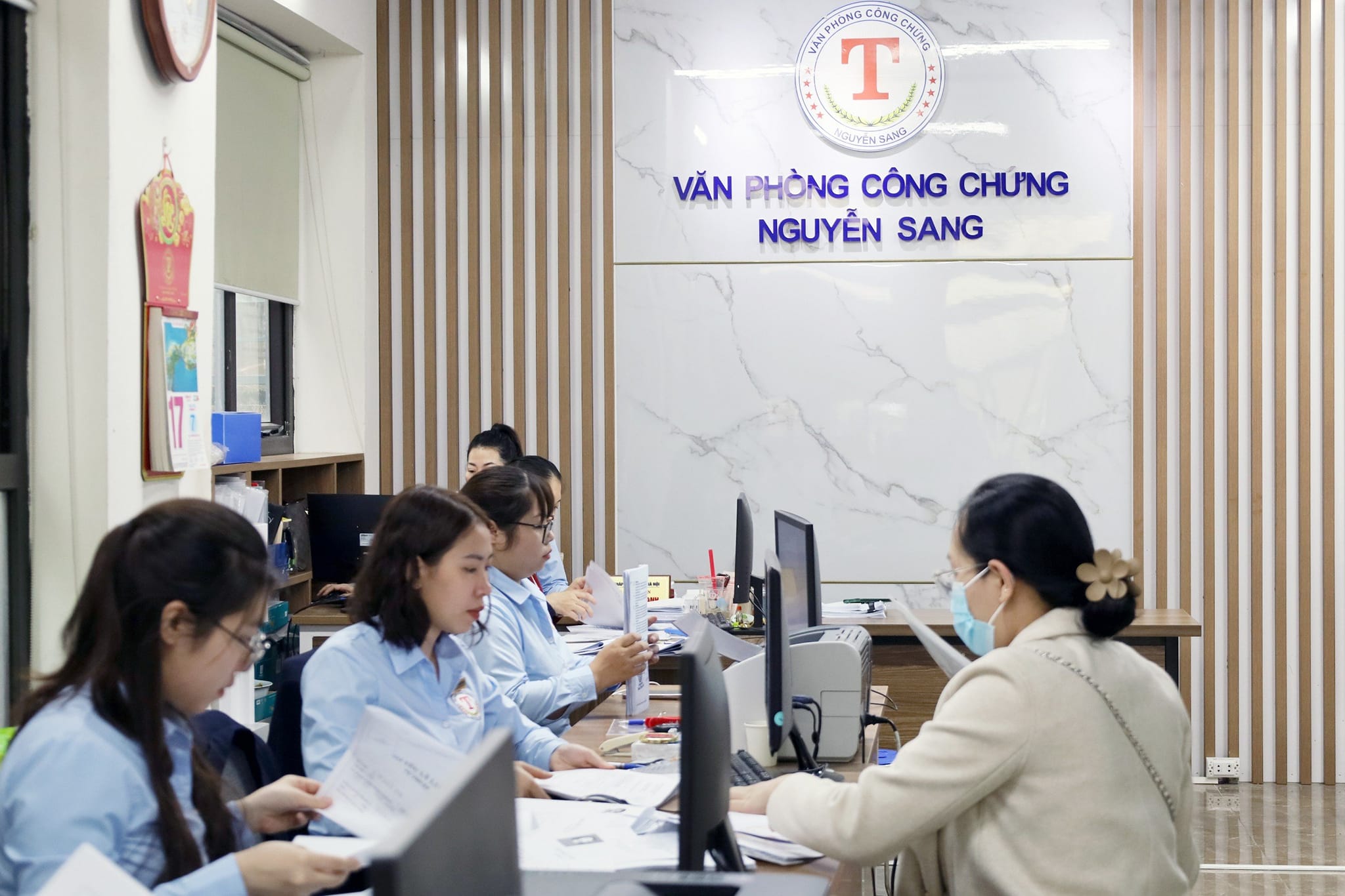 Công chứng điện tử hợp xu thế nhưng cần quy định chặt chẽ