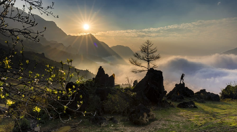 SAPA 3N2D :HP – LÀO CAI – ÔNG HOÀNG BẢY - SAPA - FANSIPAN LEGEND – CỔNG TRỜI SAPA - NHÀ THỜ ĐÁ – CHỢ CỐC LẾU - CỘT MỐC 102 LÀO CAI – HP