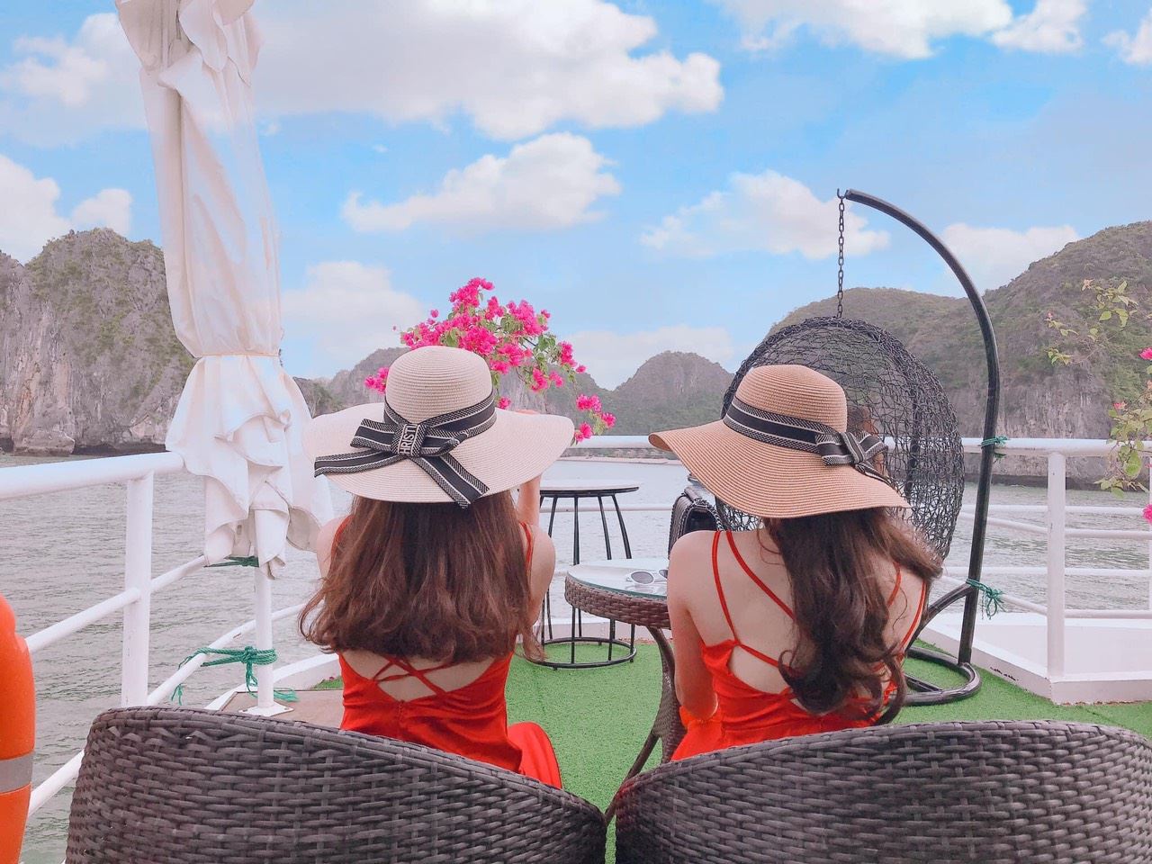 CÁT BÀ NỬA NGÀY ( TOUR BÌNH MINH - TOUR HOÀNG HÔN)