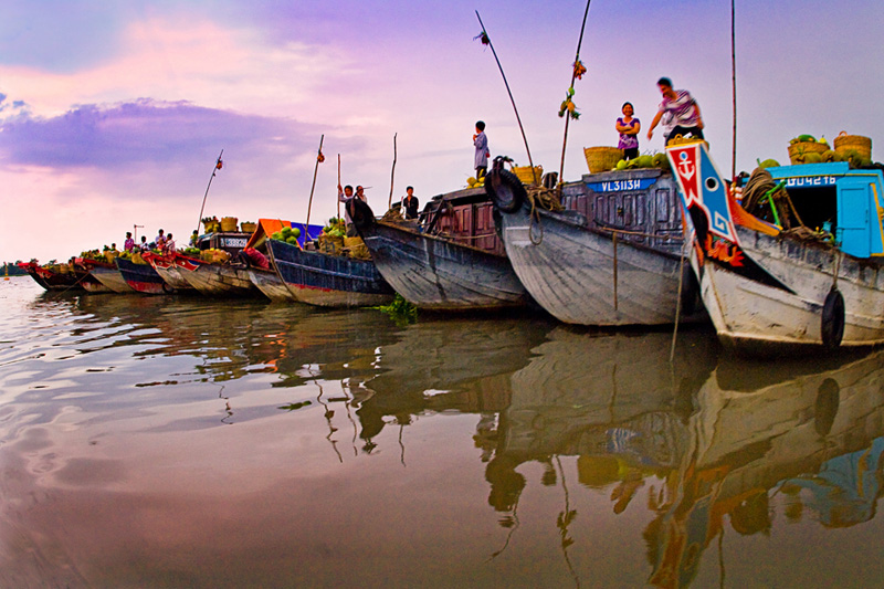 Chợ nổi Cái Bè