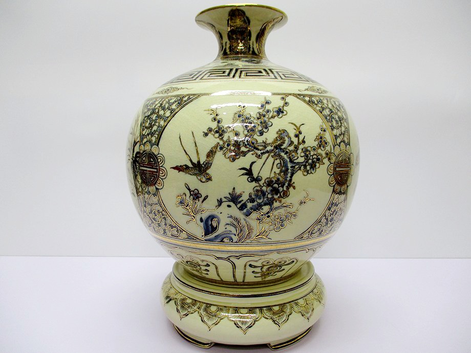 binh-hut-loc-chu-nhan-gom-chu-dau-ve-vang-kim-2