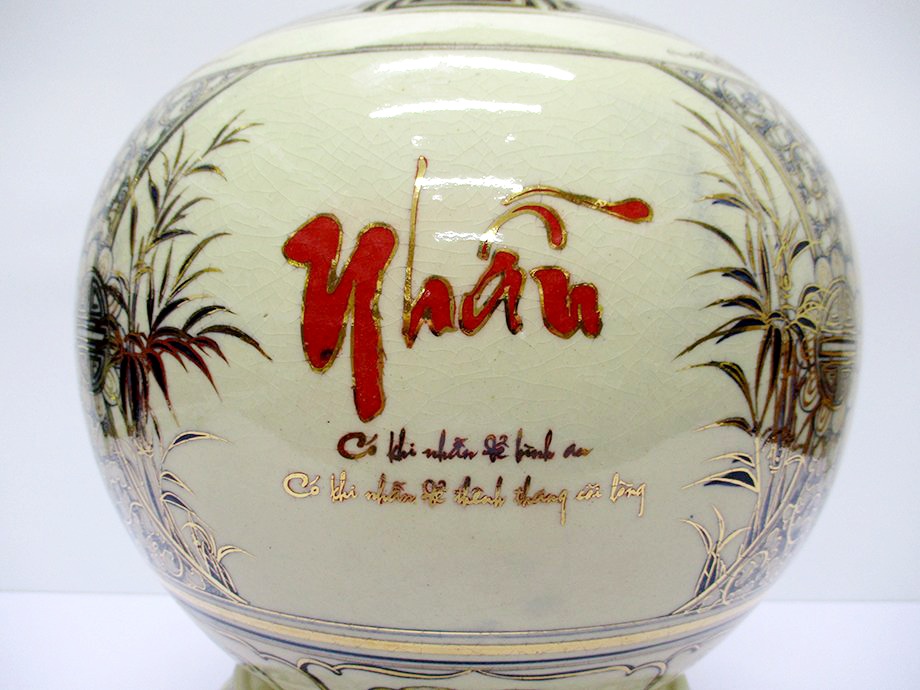 binh-hut-loc-chu-nhan-gom-chu-dau-ve-vang-kim-5