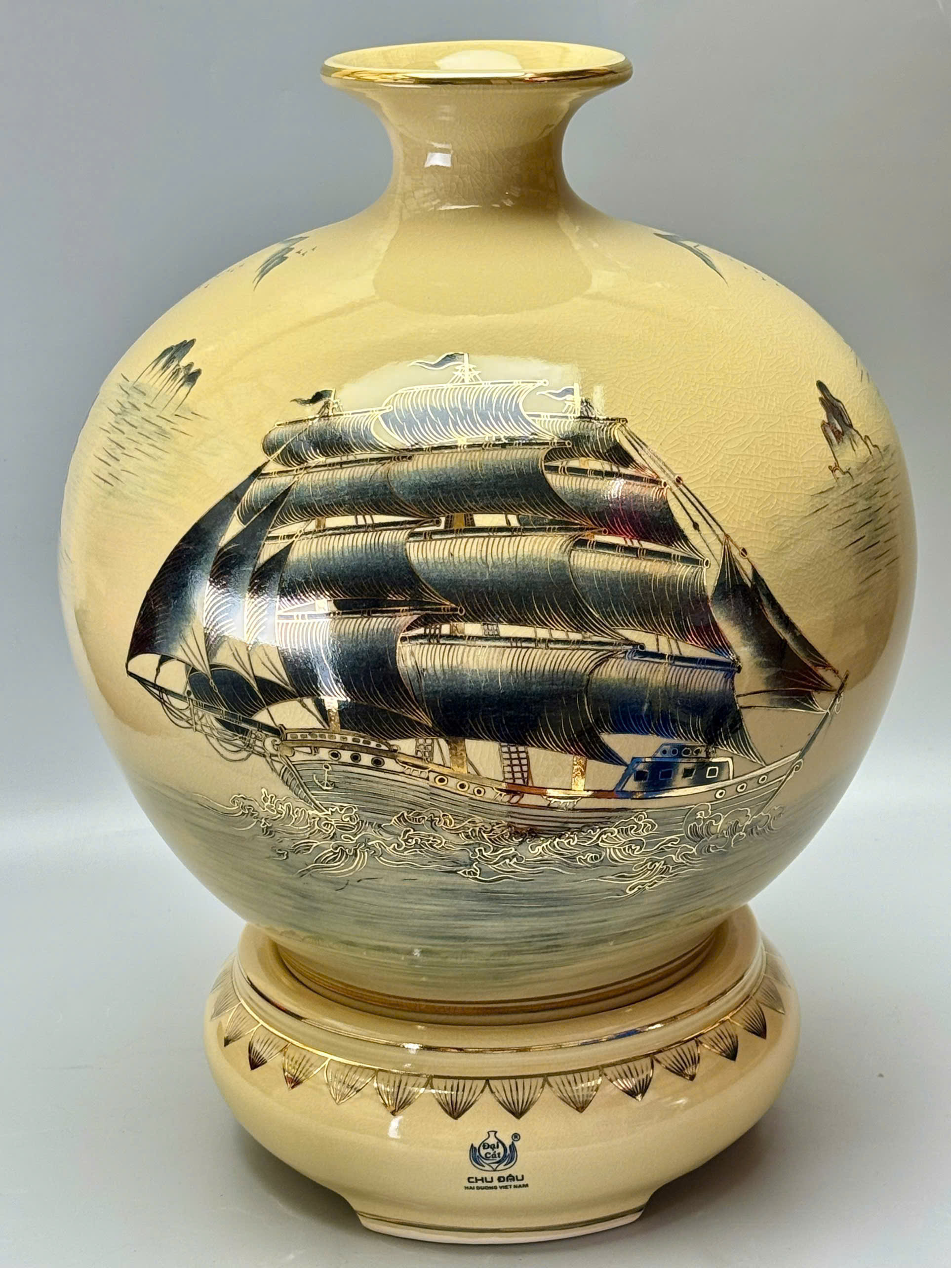 Bình hút lộc thuận buồm xuôi gió vịnh hạ long cao 55cm vẽ vàng
