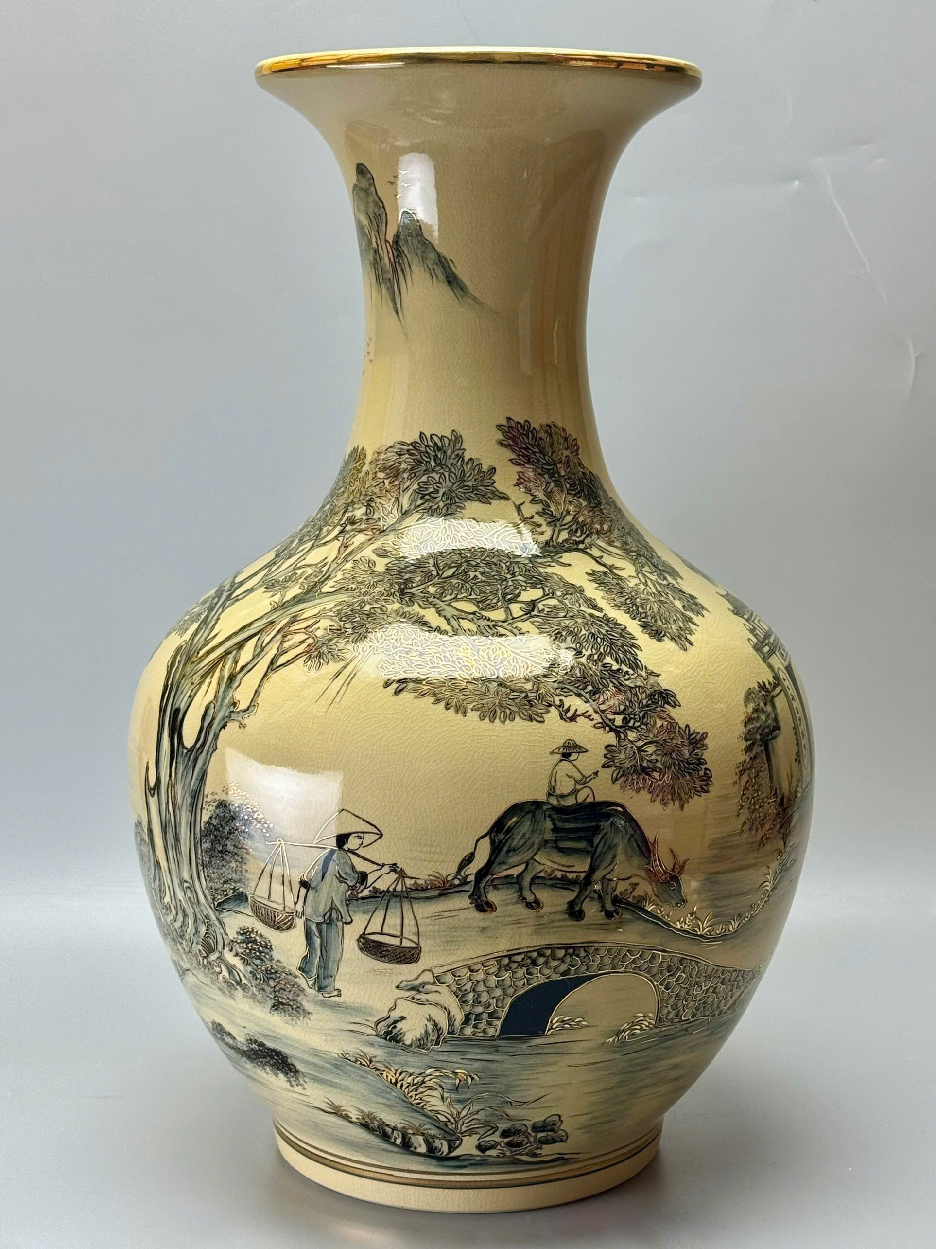 Bình phú quý H65 cảnh quê hương gốm Chu Đậu vẽ vàng