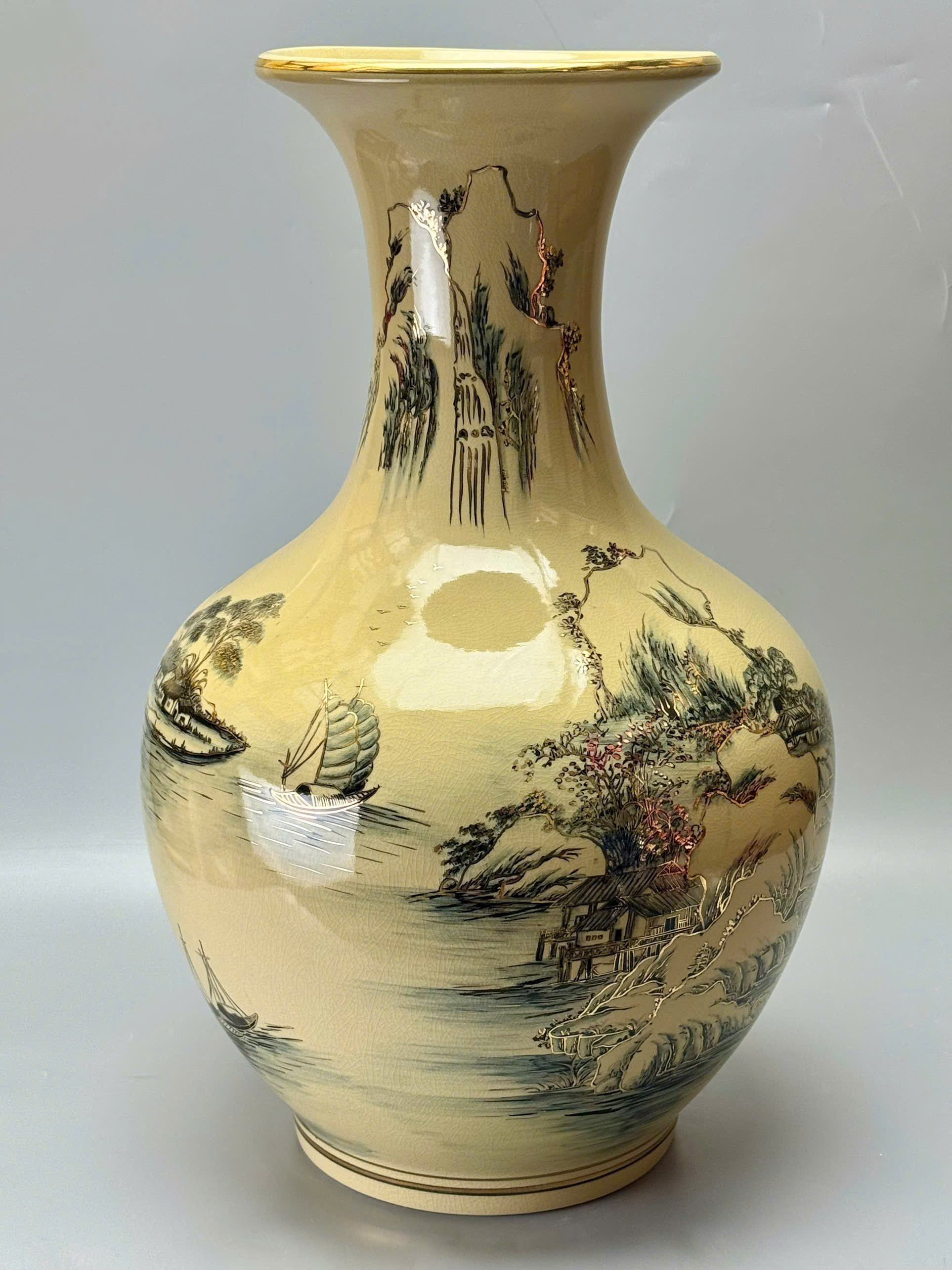 Bình phú quý H65 sơn thủy hữu tình gốm Chu Đậu vẽ vàng