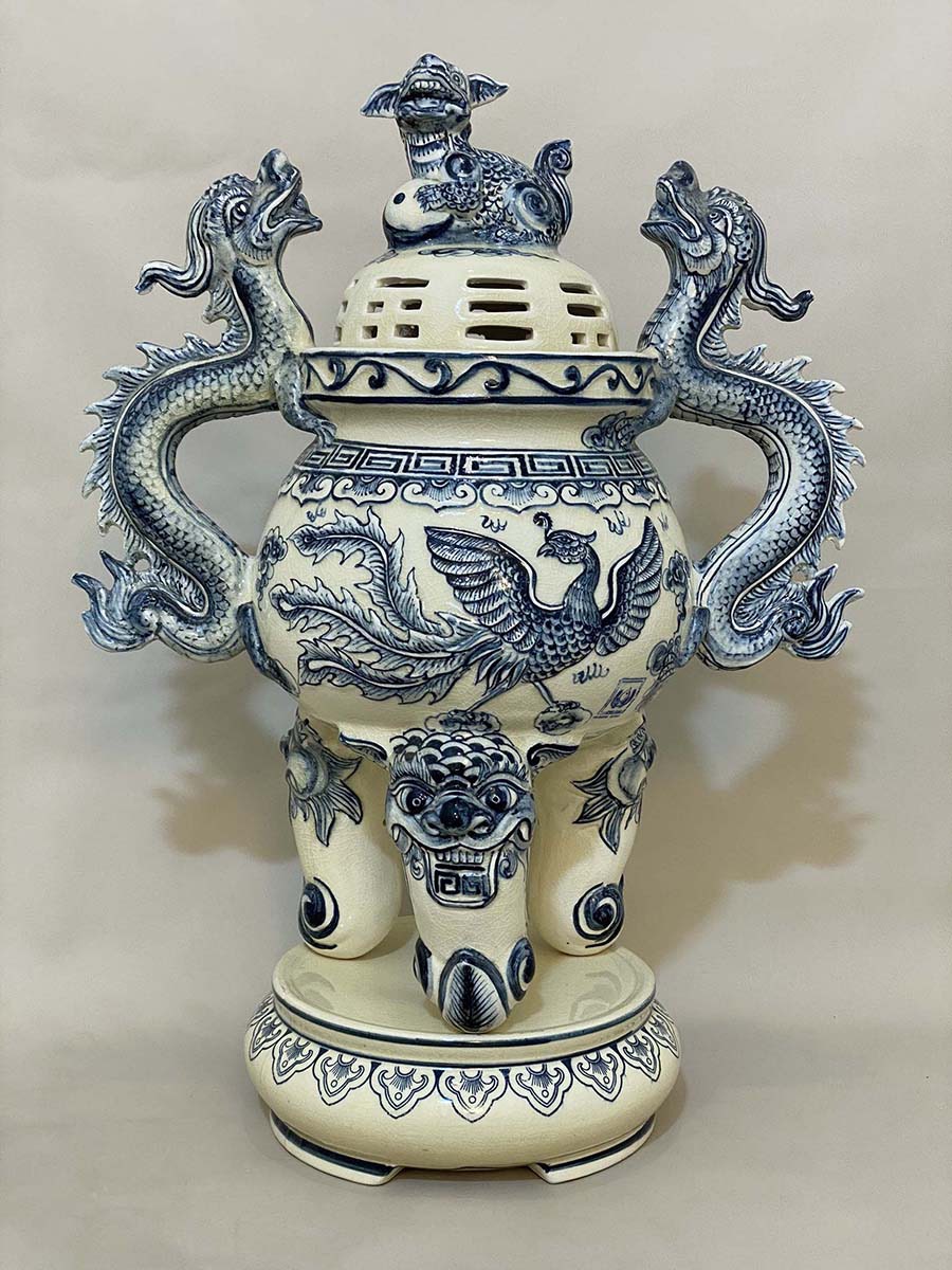 Bộ đỉnh hạc lư hương truyền thống