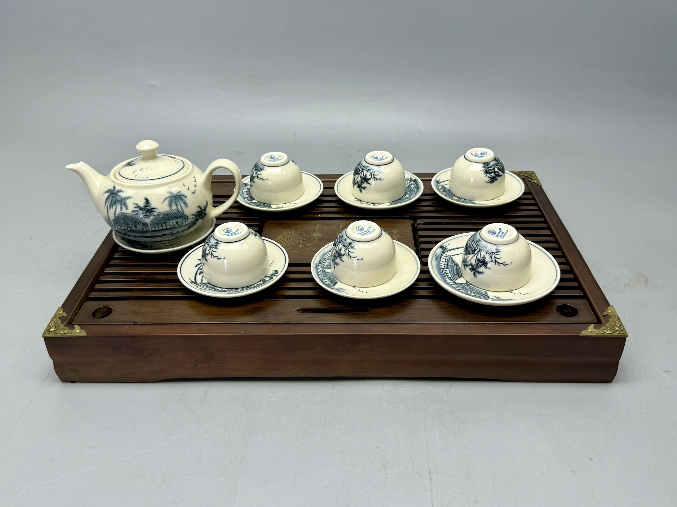 Bộ ấm chén cây dừa gốm chu đậu truyền thống