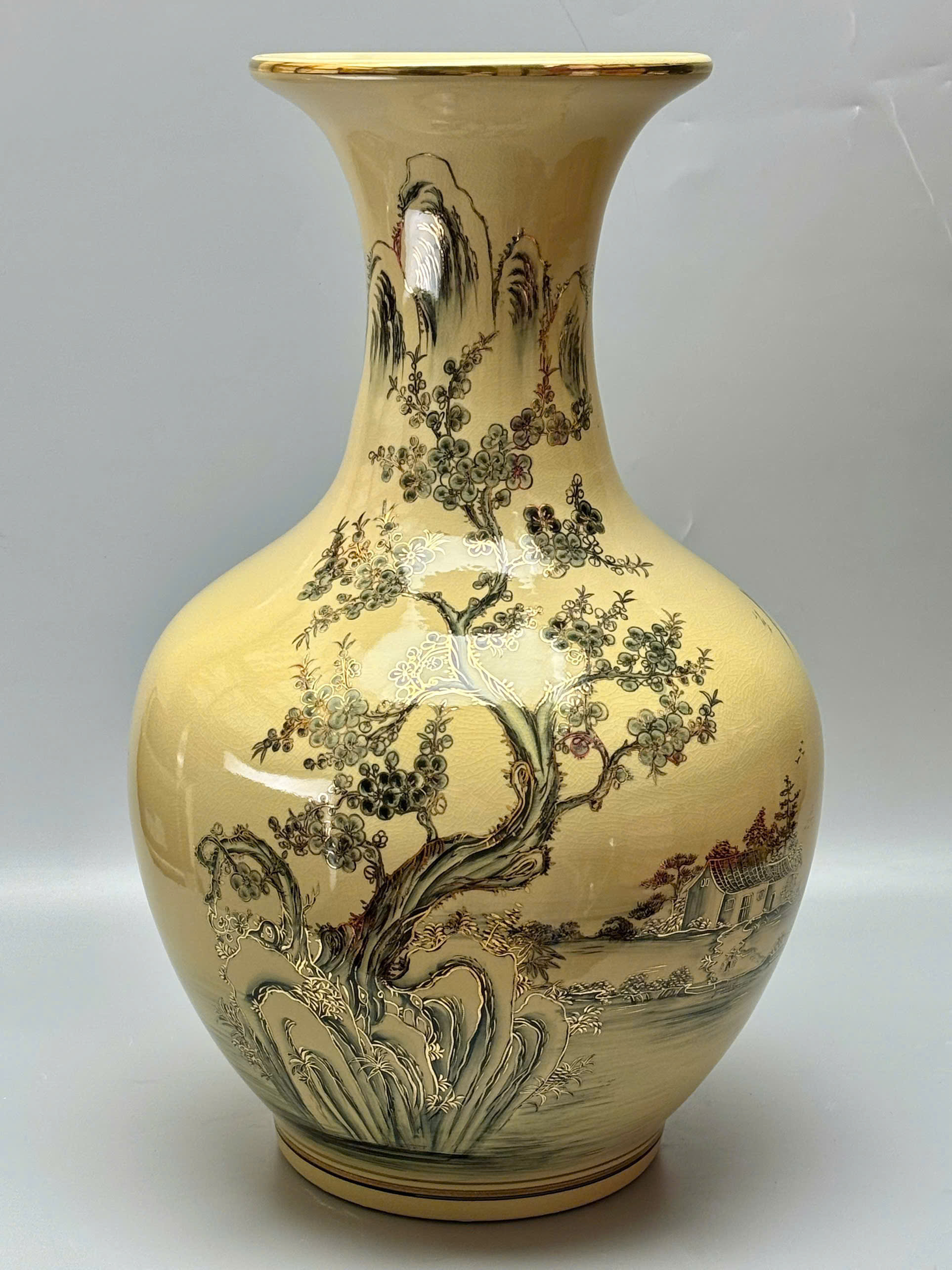 Bình phú quý thuận buồm xuôi gió cao H65 gốm Chu Đậu vẽ vàng 24k