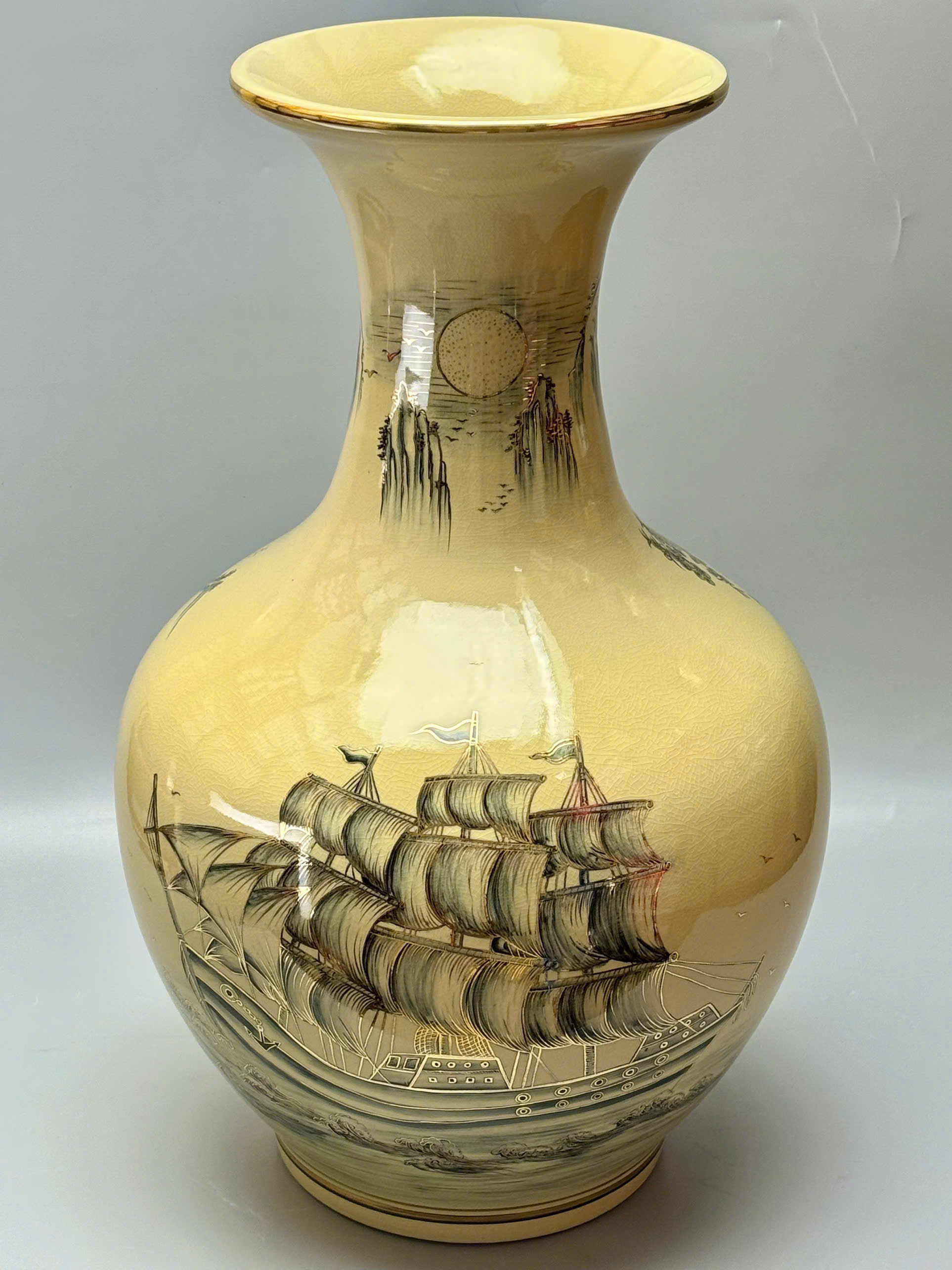 Bình phú quý thuận buồm xuôi gió cao H65 gốm Chu Đậu vẽ vàng 24k