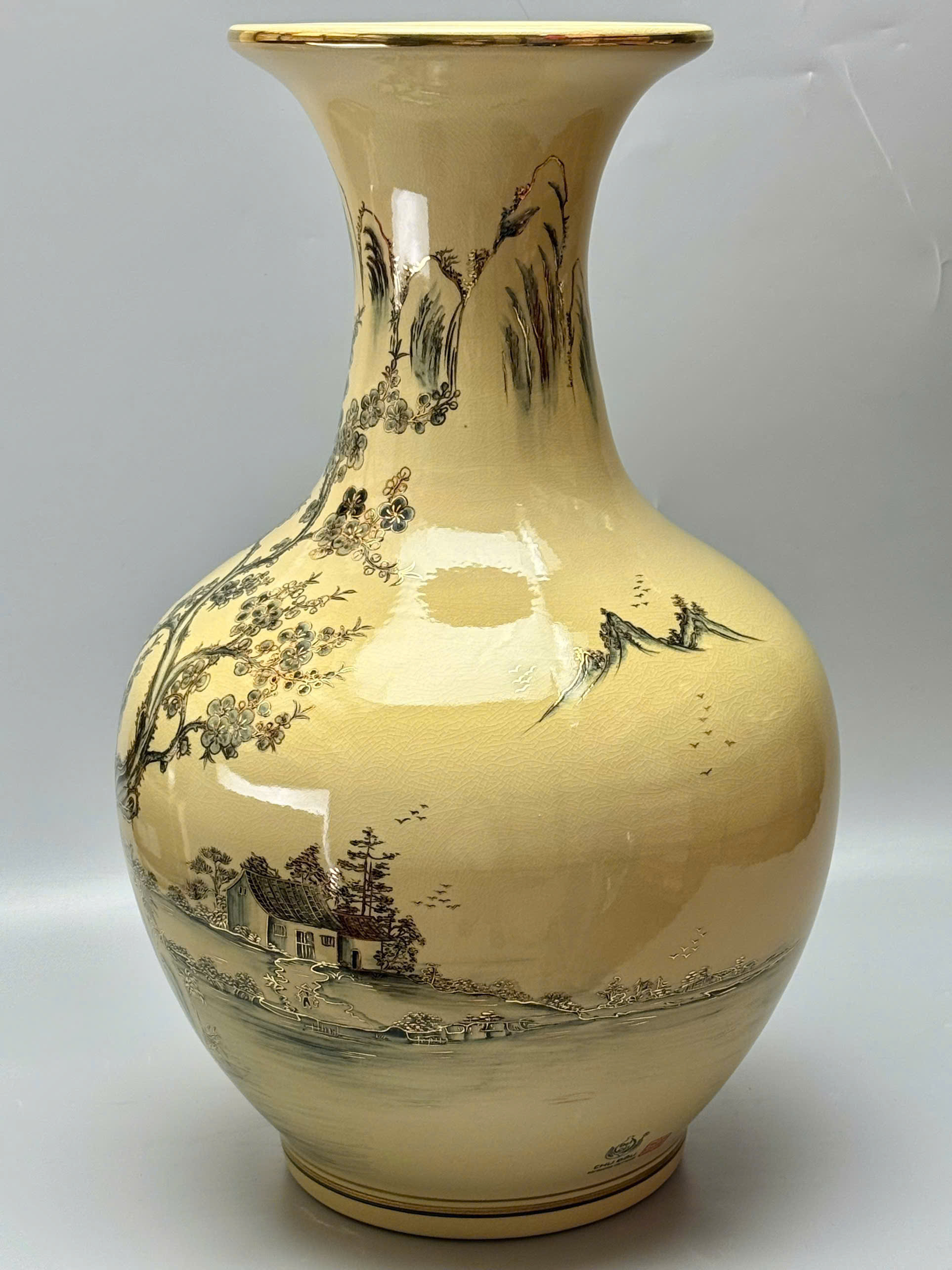 Bình phú quý thuận buồm xuôi gió cao H65 gốm Chu Đậu vẽ vàng 24k