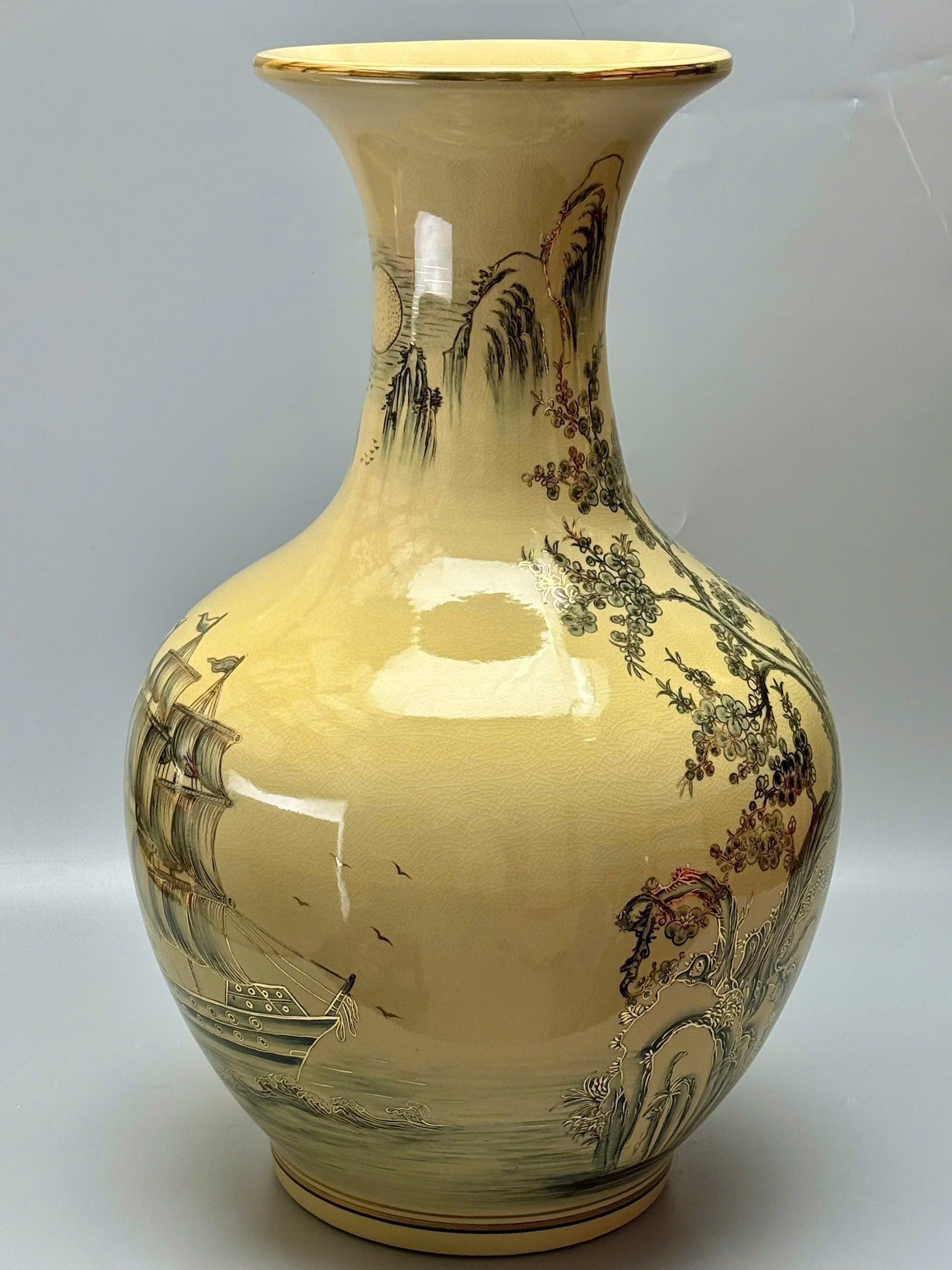 Bình phú quý thuận buồm xuôi gió cao H65 gốm Chu Đậu vẽ vàng 24k