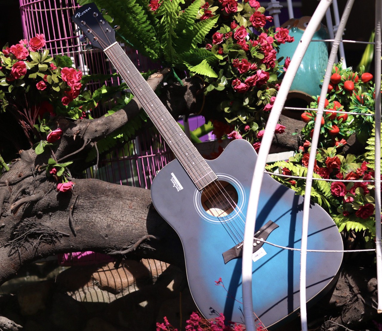 ĐỊA ĐIỂM MUA ĐÀN GUITAR TẠI QUẬN 4 TPHCM | THU NHẠC