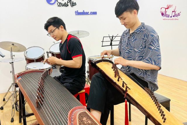 Giá học đàn Guzheng (cổ tranh) quận Bình Tân bao tiền?