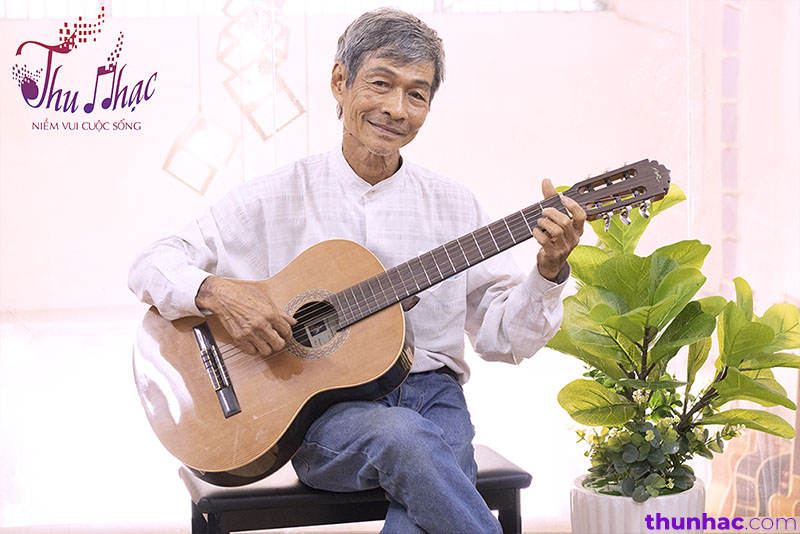 Khóa học đàn guitar cho người lớn tuổi tại quận Tân Phú tốt nhất