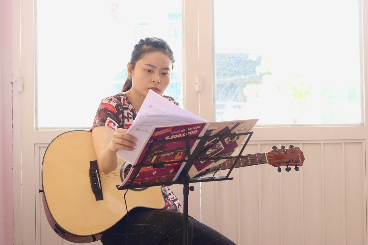 Khóa học guitar cho người lớn quận Tân Phú