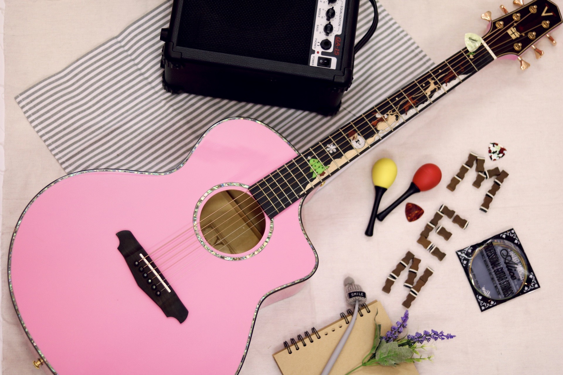 Đàn Guitar Acoustic V-PINK 