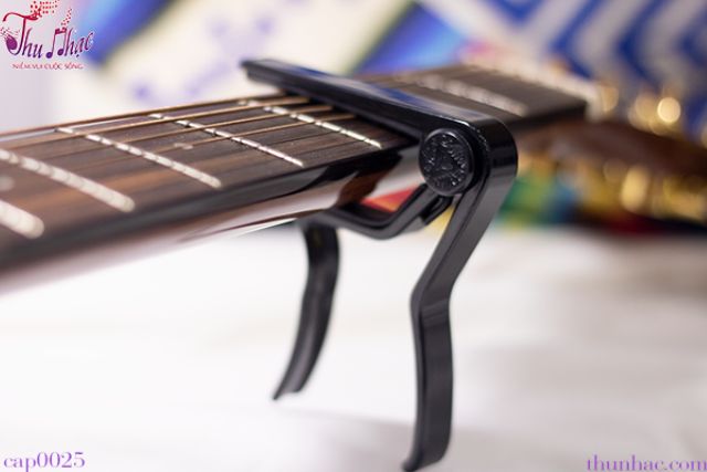 Capo guitar