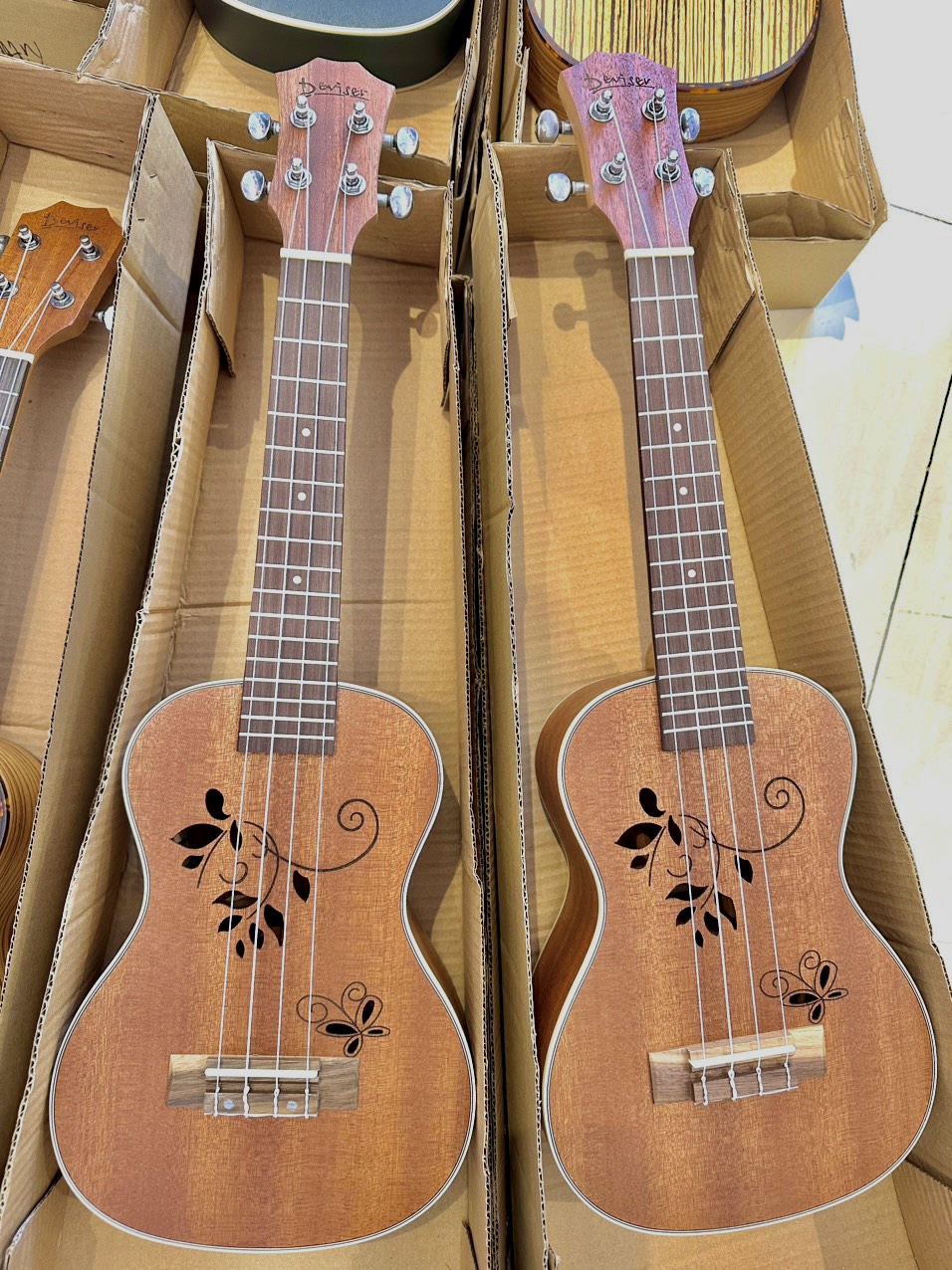 Shop bán đàn ukulele gỗ uy tín tại TPHCM