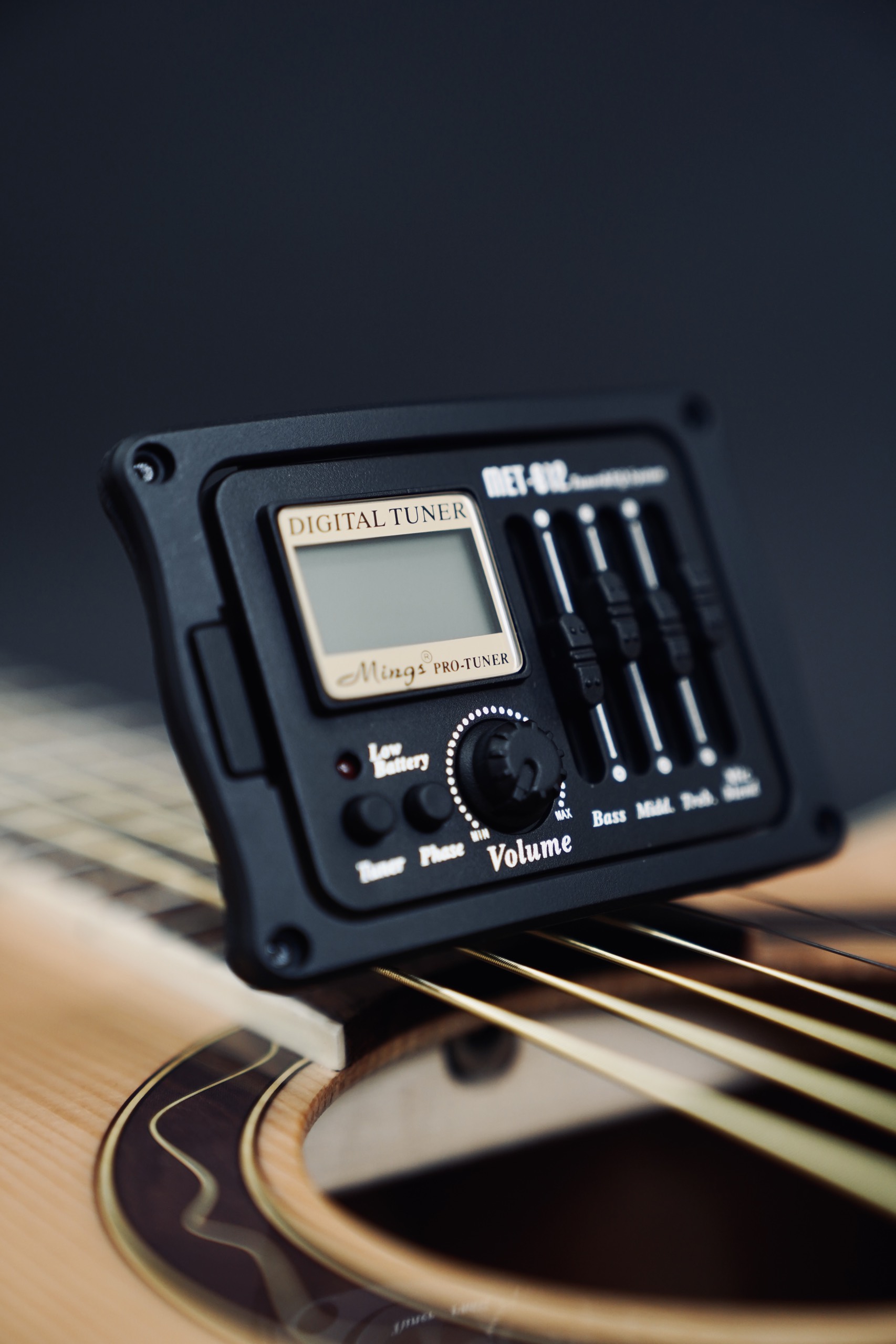 Gắn EQ cho đàn guitar tại quận 11 chất lượng