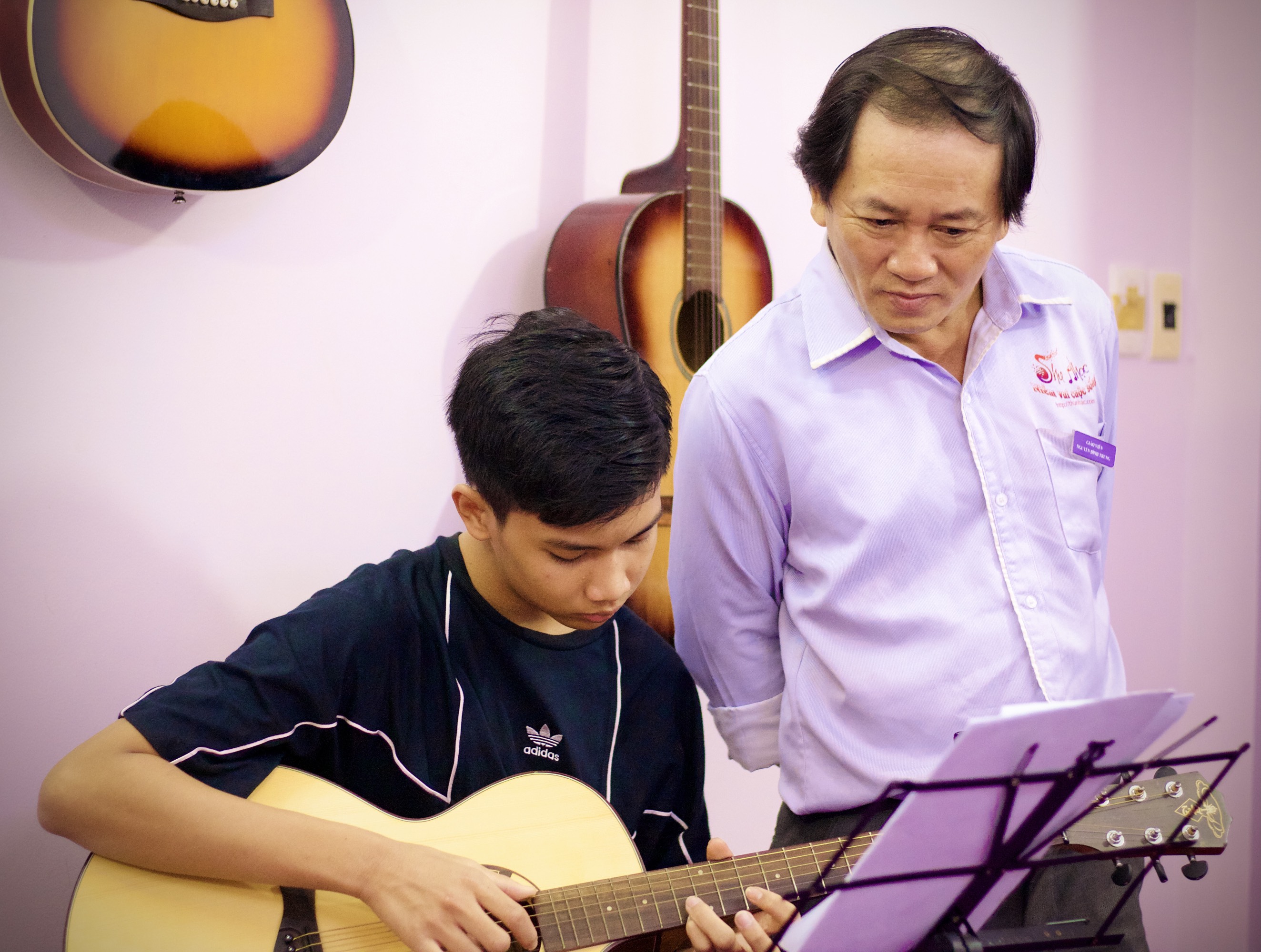 học đàn Guitar online cơ bản chất lượng
