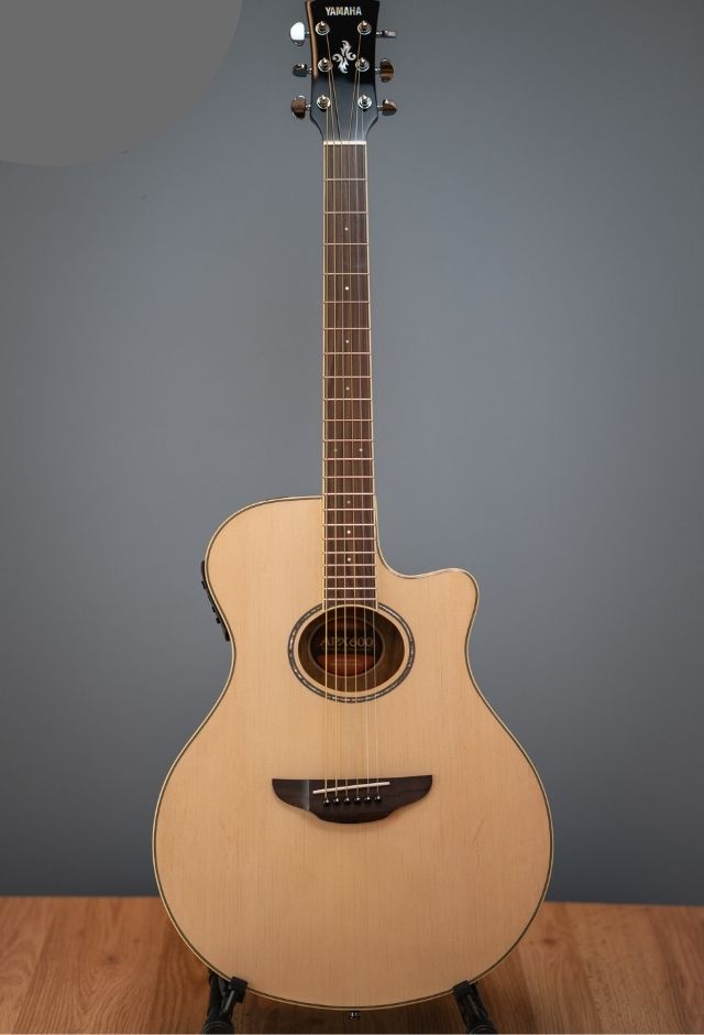Đàn guitar APX600 Natural