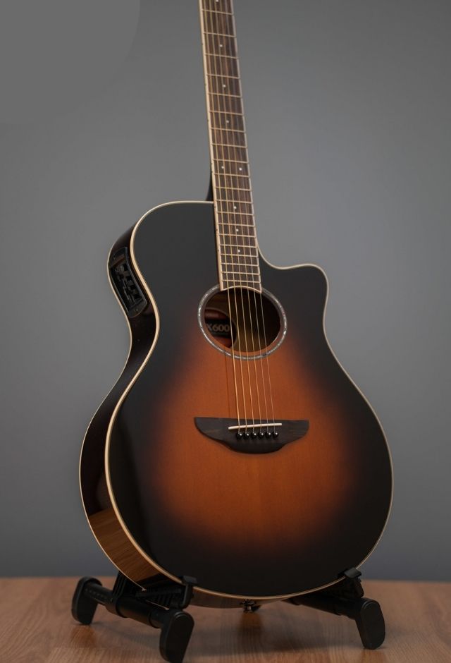 Đàn guitar Yamaha APX600 Old Violin Sunburst