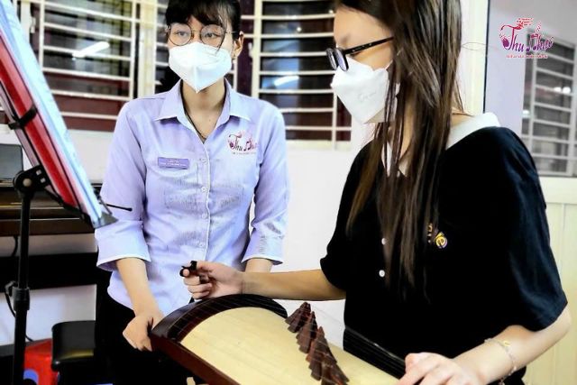 Quyền lợi học đàn tranh tại Thu Nhạc