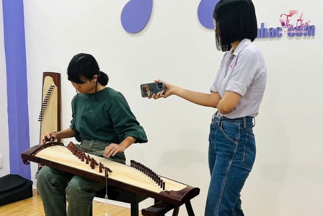 Lộ trình học đàn tranh cơ bản