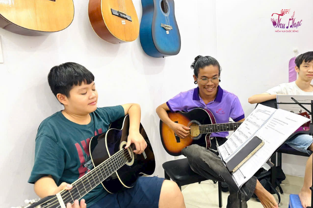 Khóa học đàn guitar đệm hát cơ bản 1