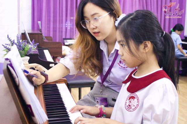 Giáo viên dạy đàn piano cho bé uy tín
