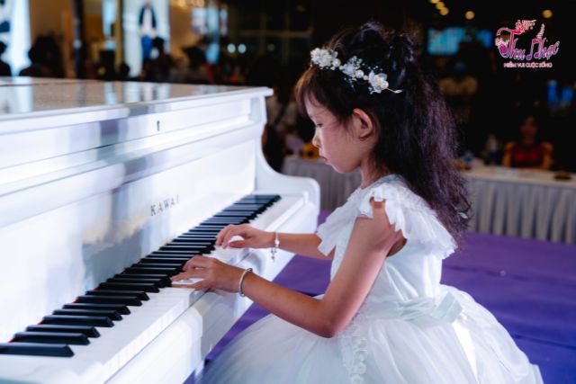 Học đàn piano cho bé tại quận 11