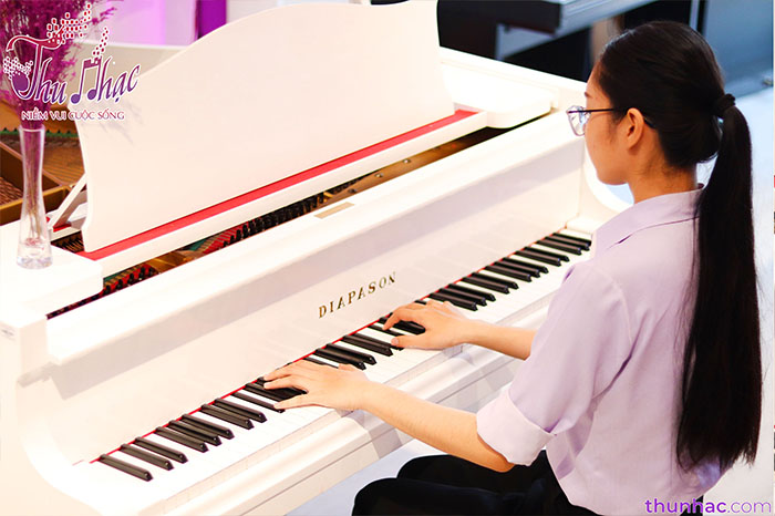 Tự học piano tại nhà bằng giáo trình