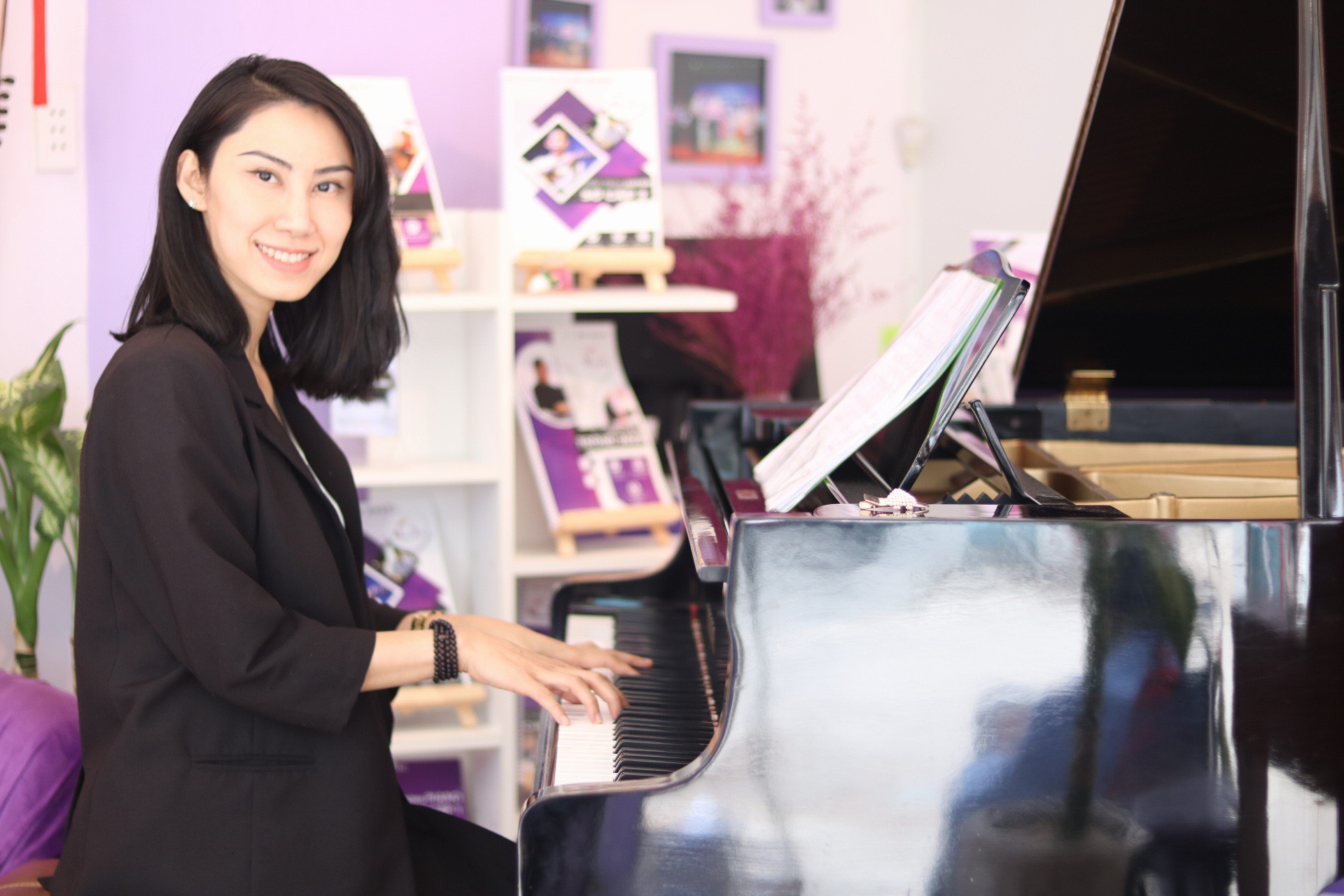 Người lớn học đàn piano được không
