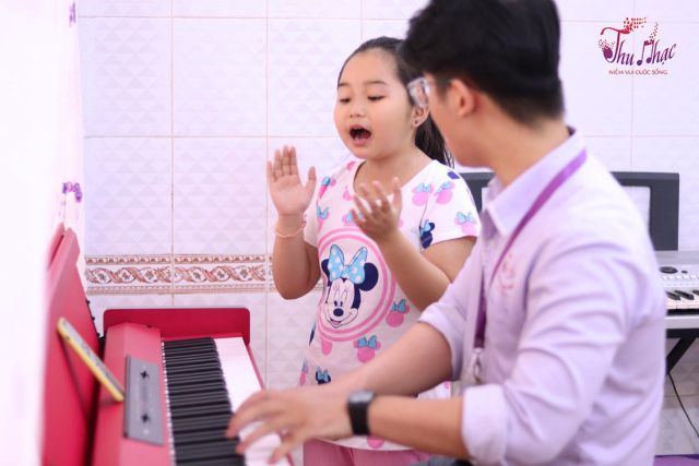 Lớp dạy thanh nhạc mùa hè cho bé