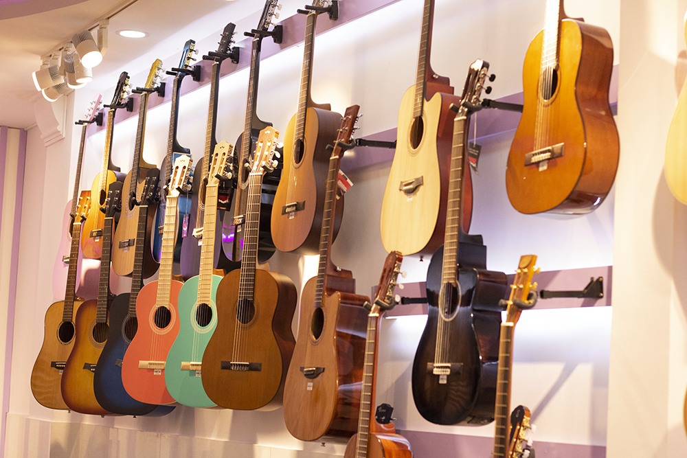 Địa chỉ bán đàn guitar chất lượng, giá tốt
