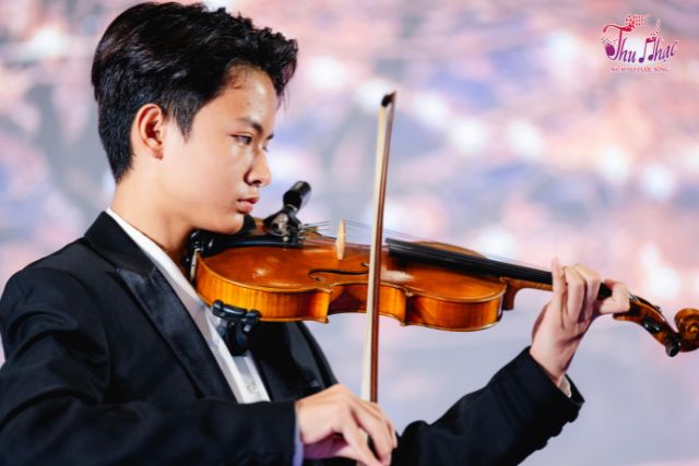 Học chơi đàn violin cơ bản