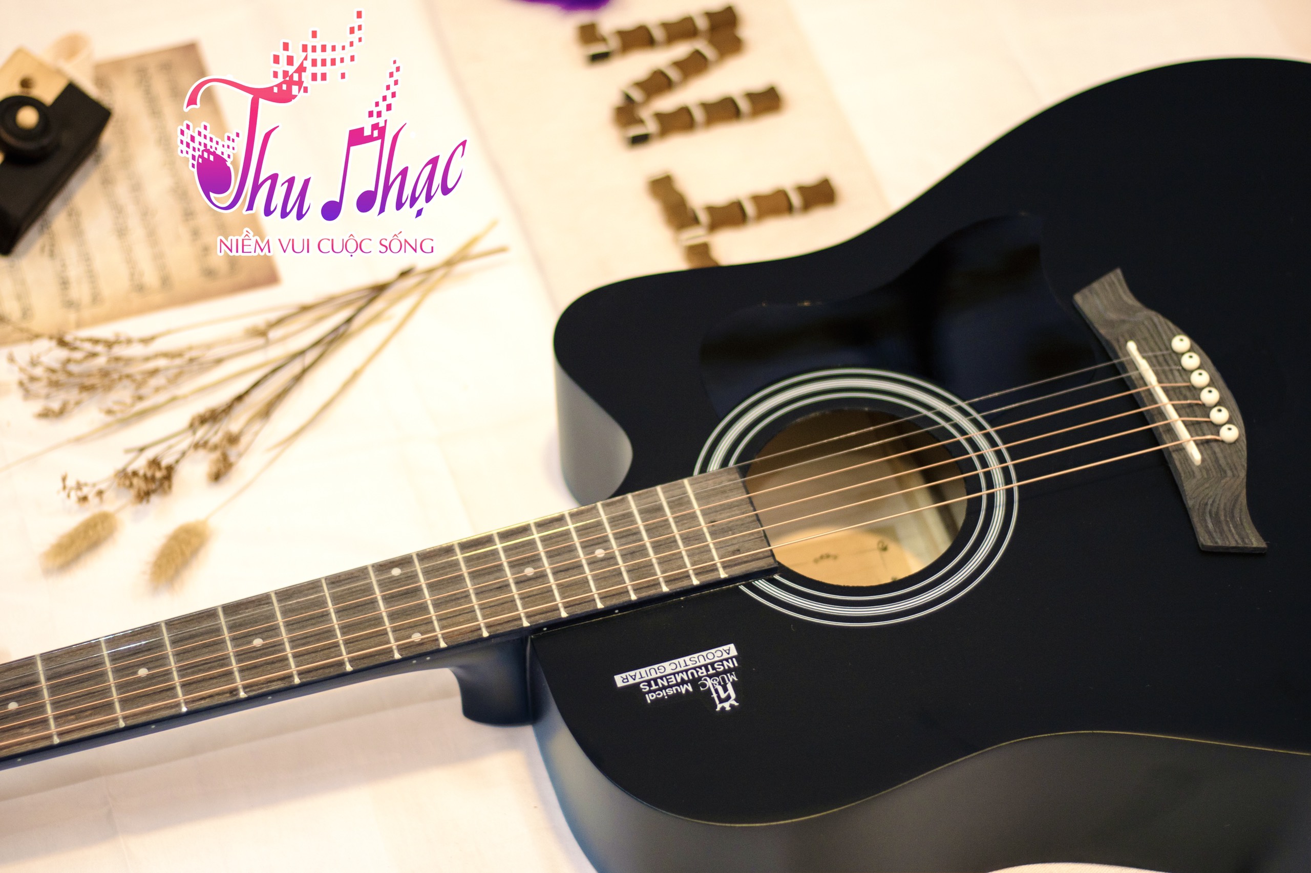 địa chỉ mua đàn guitar tại Phú Nhuận giá rẻ