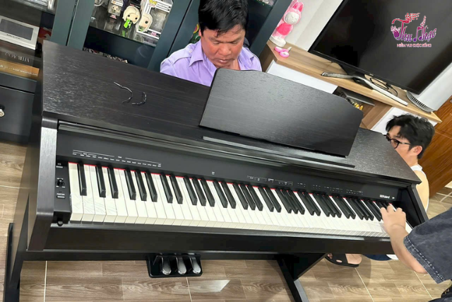 Sửa chữa đàn piano cơ tại nhà