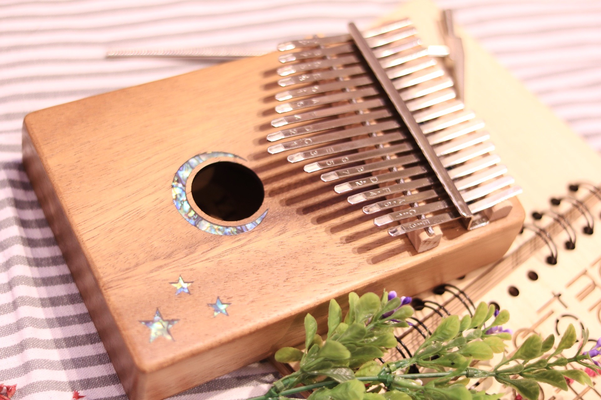 đàn kalimba ngôi sao