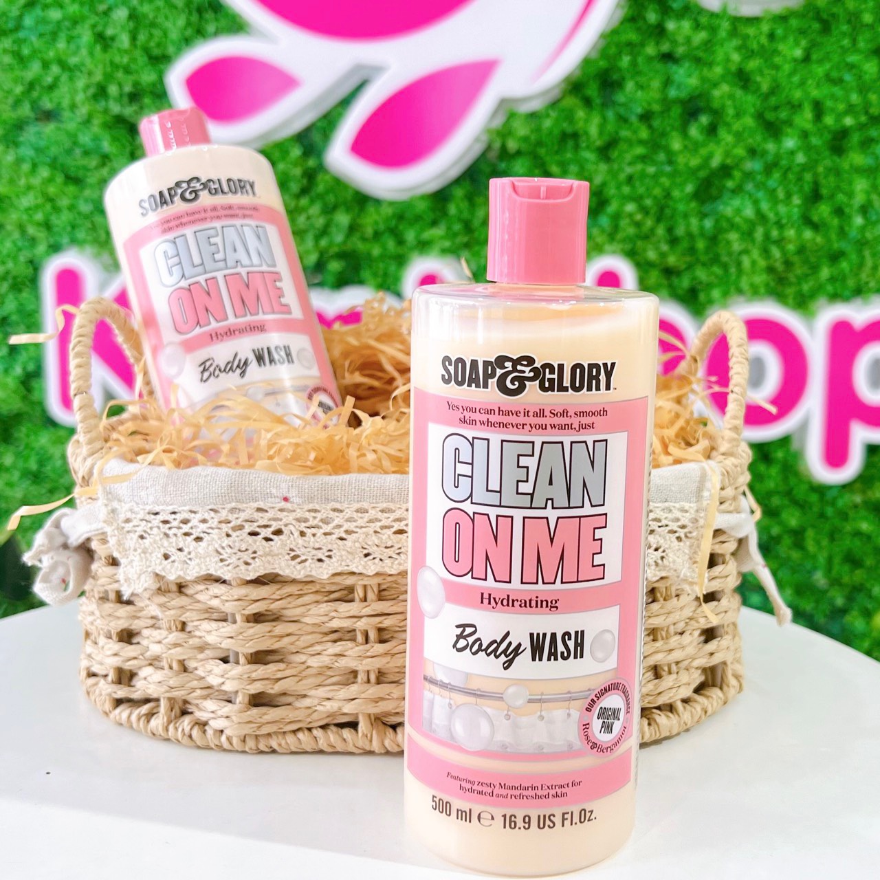 Soap & Glory Clean on me shower gel