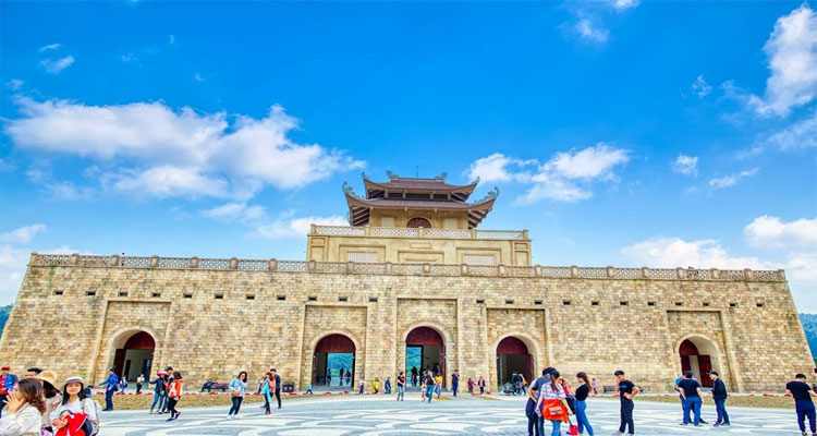 Hà Nội - Tây Yên Tử - Chùa Vĩnh Nghiêm
