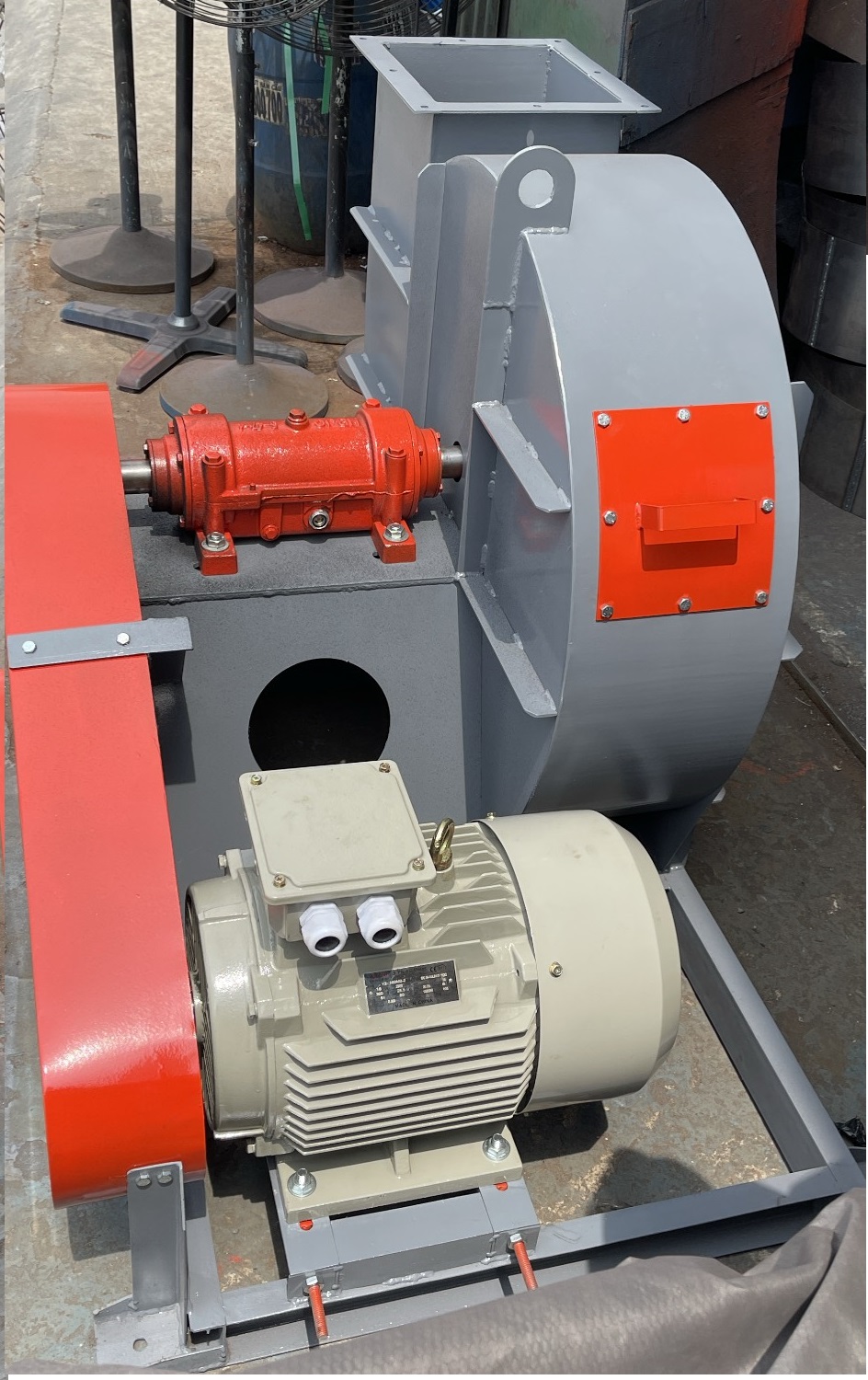 quạt ly tâm gián tiếp 15 HP heo dầu