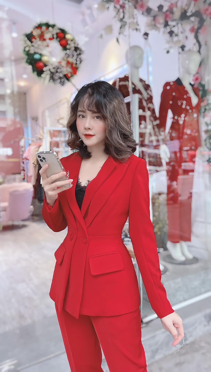 Áo Vest Nữ thời trang  Chọn vest nữ cho người có vóc dáng cao