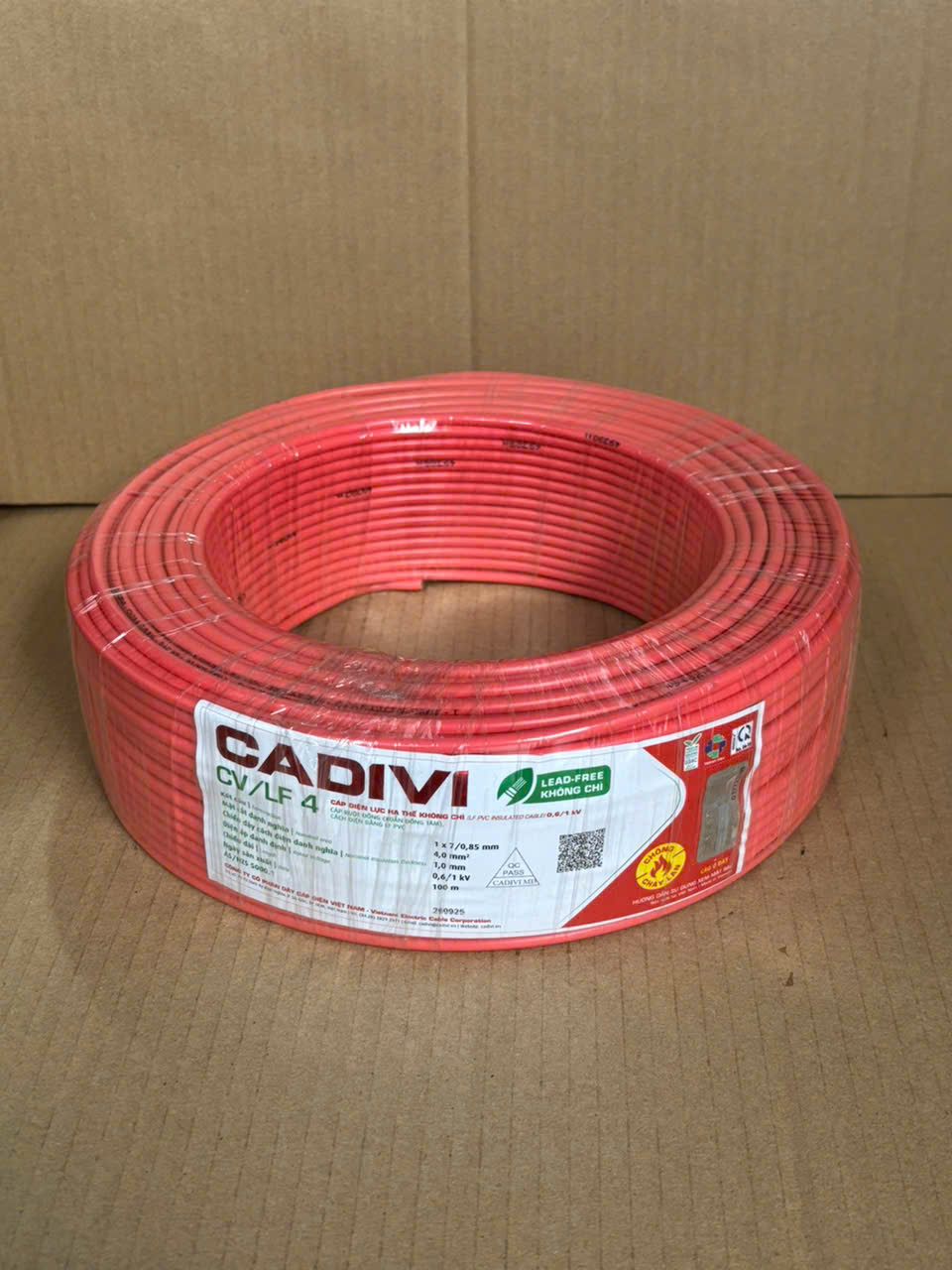 giá 50 mét dây điện Cadivi CV 4 đơn 7 sợi đồng bên trong